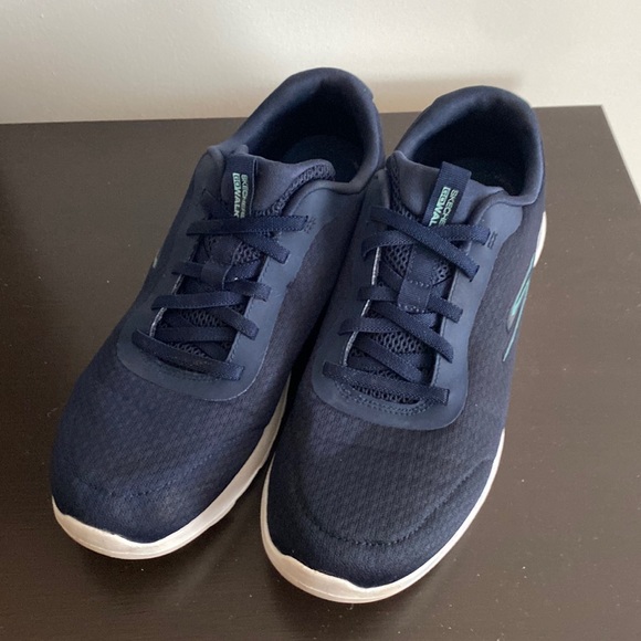 Skechers GoWalk Joy Estatic Sneaker - Picture 1 of 11